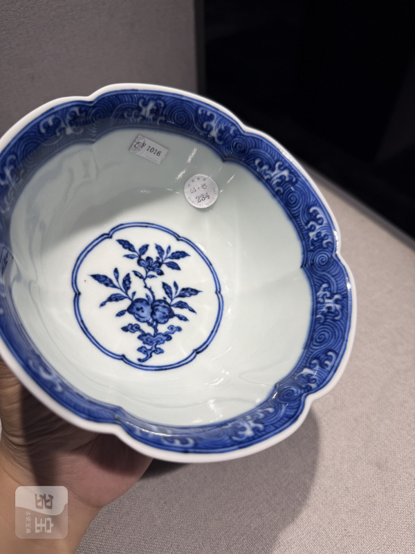 清雍正 青花折枝花卉纹花口高足碗 - 图9
